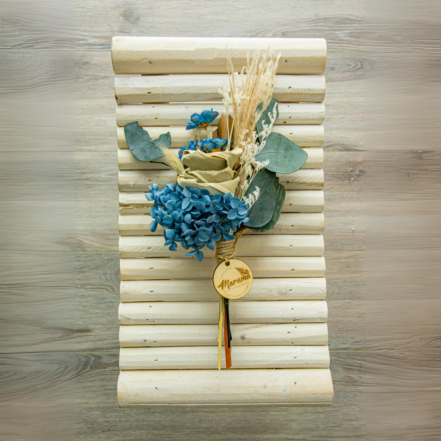 Single Flax Posy