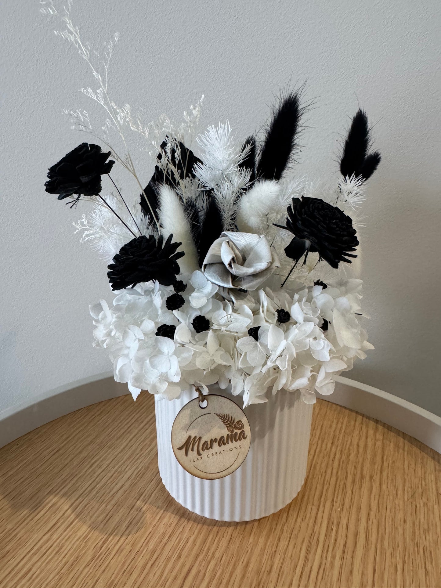 Noir Bloom